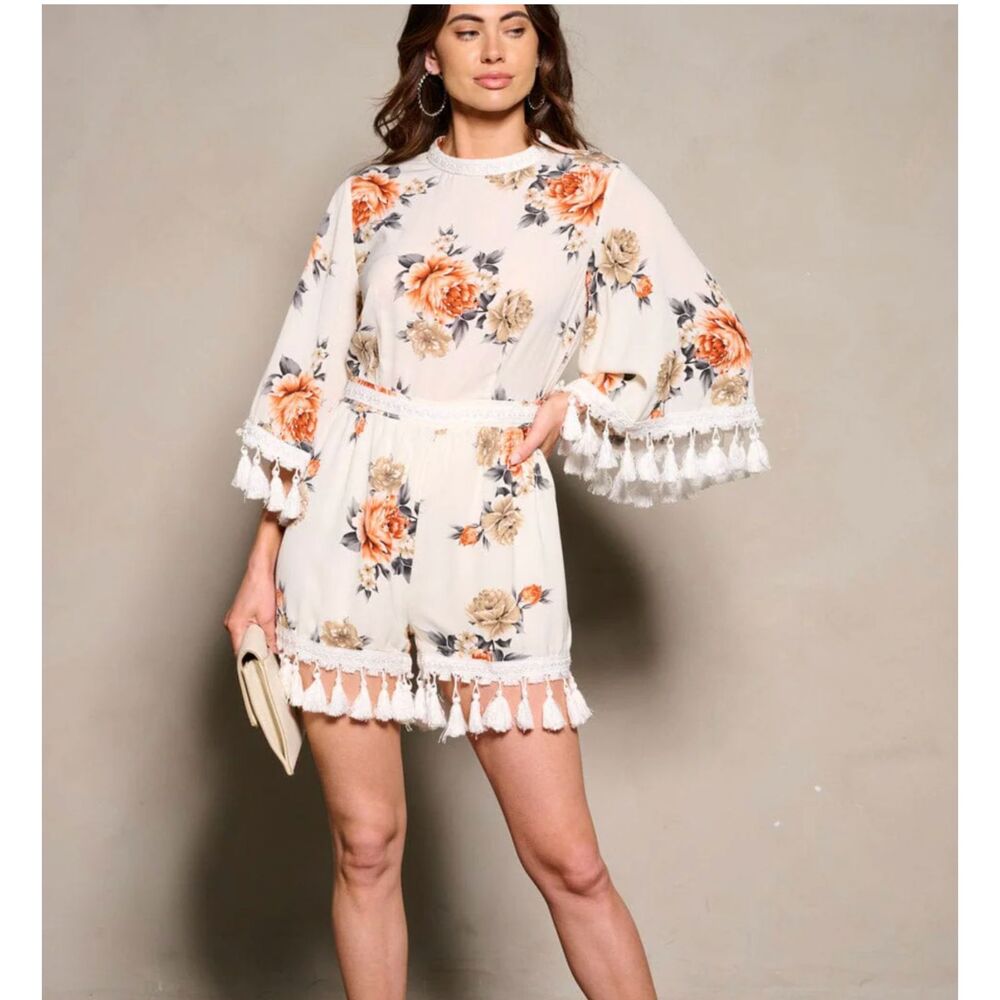 Reveuse Boho Bliss 3/4 sleeves open back tassel floral romper NEW